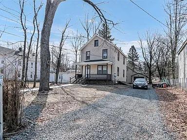 57 Clinton Ave in Monticello, NY - Building Photo - Building Photo