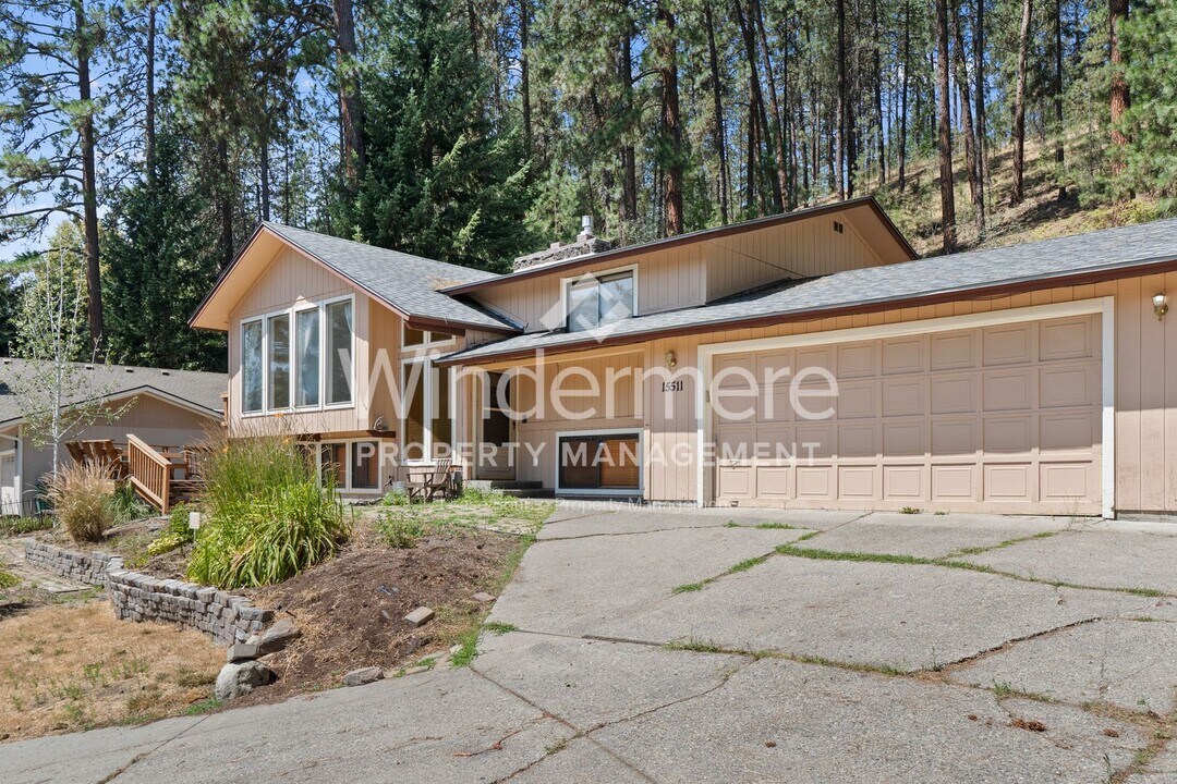 15511 N Cincinnati St in Spokane, WA - Building Photo