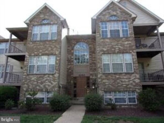 2040 Alice Ave in Oxon Hill, MD - Building Photo - Building Photo
