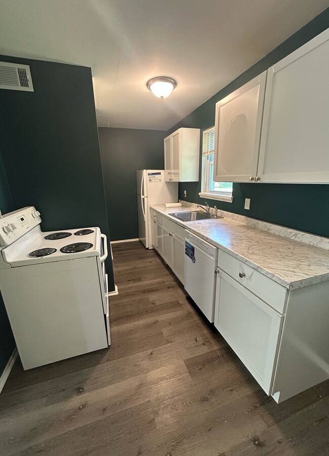 property at 9335 La Grange Rd