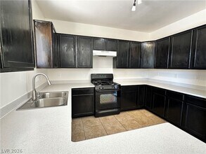 3933 Winter Whitetail St in Las Vegas, NV - Foto de edificio - Building Photo