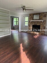 110 Cape Harbour Dr NW in Milledgeville, GA - Building Photo - Building Photo