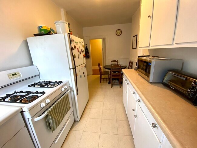 15 Parkman St, Unit 3B in Brookline, MA - Building Photo - Building Photo