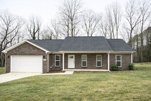 122 Fargo Dr in Meridianville, AL - Building Photo