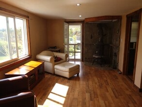 208 Co Rd 46 in Fort Edward, NY - Building Photo - Building Photo