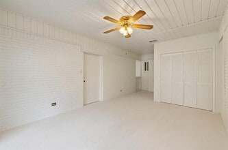 1502 Westcrest Dr in Arlington, TX - Building Photo - Building Photo