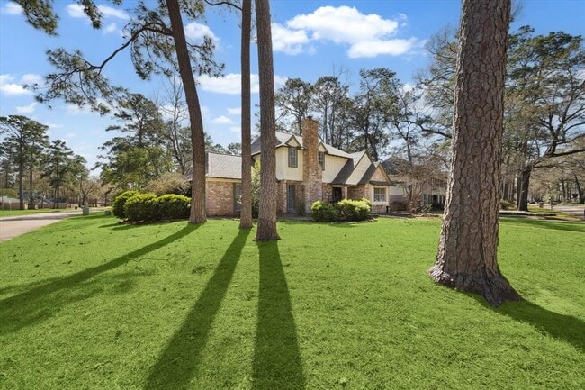 1958 River Falls Dr in Houston, TX - Building Photo - Building Photo