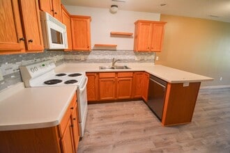 1821 Daniel Ln NE in Stewartville, MN - Building Photo - Building Photo