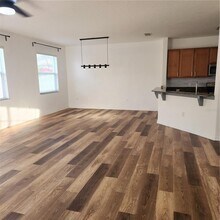 3048 Chessington Dr in Land O Lakes, FL - Building Photo - Building Photo