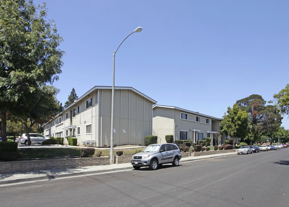 Pacific Plaza in Sunnyvale, CA - Building Photo