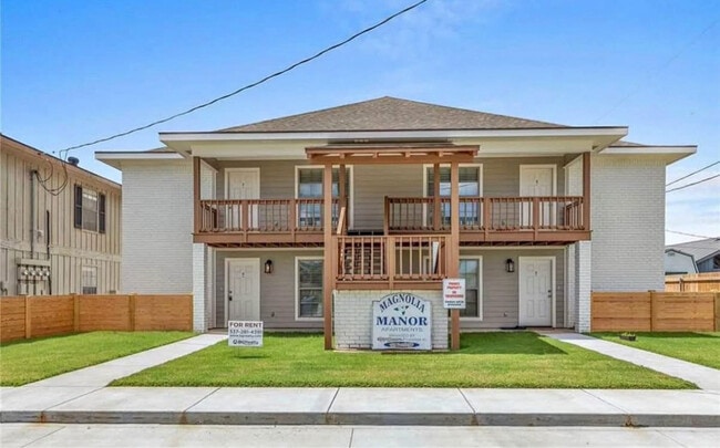 44 Magnolia Rd