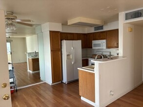 5150 Mandalay Springs Dr, Unit 104 in Las Vegas, NV - Building Photo - Building Photo