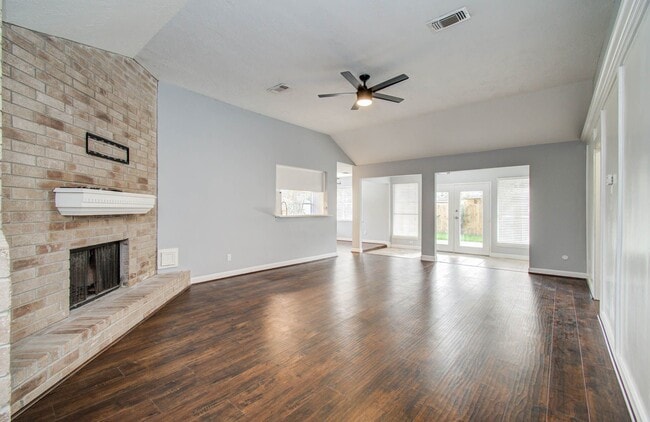 6607 Readsland Ln in Houston, TX - Building Photo - Building Photo