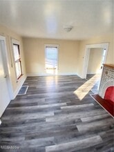 300 Austin Ave NW in Warren, OH - Foto de edificio - Building Photo