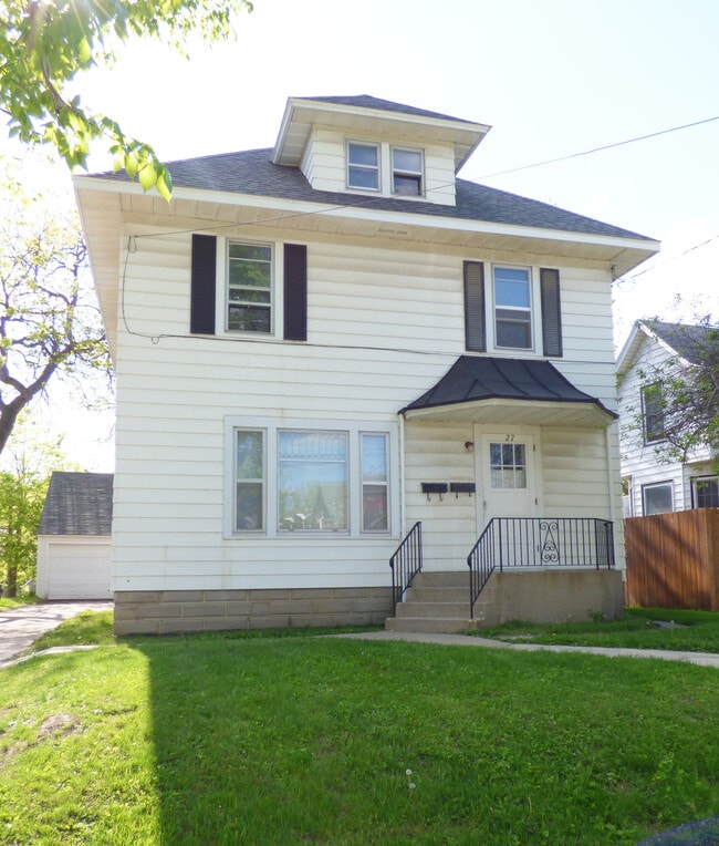 27 6th Ave SE, Unit 1