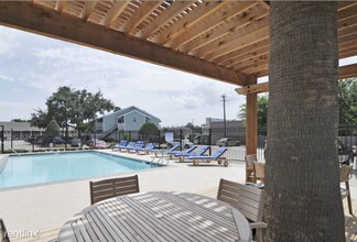 3520 E NASA Pkwy-Unit -# 5194 in Seabrook, TX - Building Photo - Building Photo