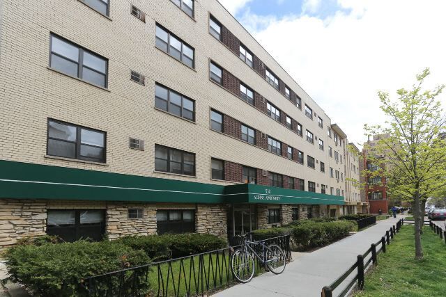 533 W Aldine, Unit A00C in Chicago, IL - Foto de edificio