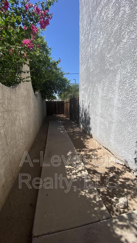 156 E 21st St in Tucson, AZ - Building Photo - Building Photo