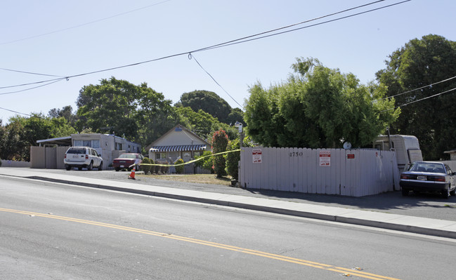 1750 Lemon St in Vallejo, CA - Building Photo - Building Photo