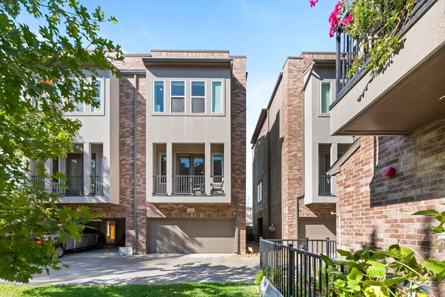 property at 1925 Shearn St