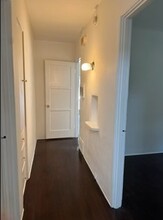 1120 Chelsea Ave in Santa Monica, CA - Building Photo - Building Photo