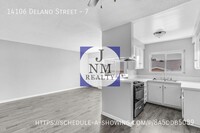 14106 Delano St in Los Angeles, CA - Building Photo - Building Photo