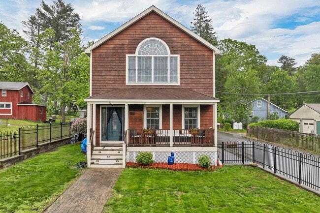 property at 92 Shadow Lake Rd