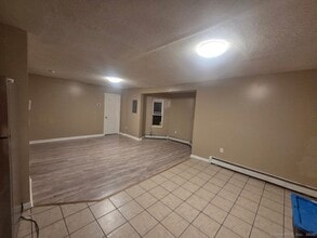 63 Seyms St in Hartford, CT - Building Photo - Building Photo