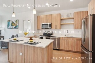 14801 Statesville Rd in Huntersville, NC - Building Photo - Building Photo