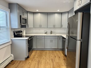 6 Marwood Rd S in Port Washington, NY - Foto de edificio - Building Photo