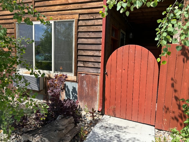 property at 6232-6233 Three Needles Ln