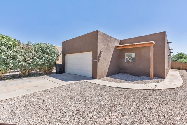 property at 2542 Las Alturas Ct