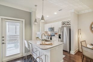 Somerset Apartments in Mcdonough, GA - Building Photo