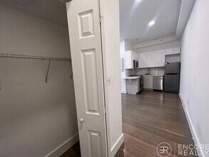 11 Queensberry St in Boston, MA - Foto de edificio - Building Photo