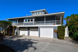 7676 Westmoreland Dr in Sarasota, FL - Building Photo - Building Photo