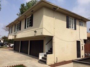 534 Hazel St in Glendale, CA - Foto de edificio - Building Photo
