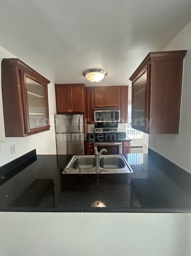 4860 Rolando Ct in San Diego, CA - Building Photo - Building Photo