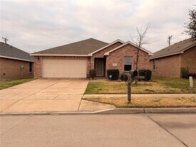 933 Newberry Trail in Fort Worth, TX - Building Photo