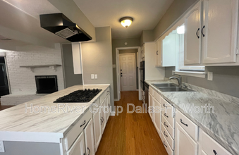 1241 Whispering Trail in Dallas, TX - Building Photo - Building Photo