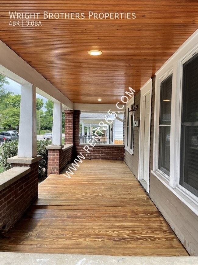 2215 Highland Ave in Knoxville, TN - Building Photo - Building Photo