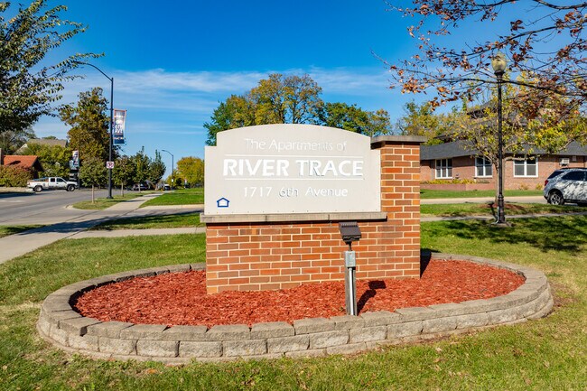 The Apartments of River Trace in Des Moines, IA - Building Photo - Building Photo