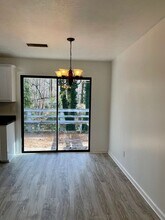 1036 Brian Ln in Forest Park, GA - Foto de edificio - Building Photo