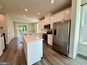 7515 Bharat Wy in Elkridge, MD - Building Photo - Building Photo
