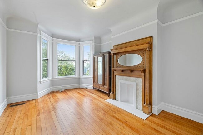 property at 263-267-267 S Van Ness Ave