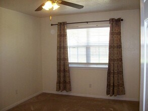 1810 Oakwell Ln in Katy, TX - Building Photo - Building Photo