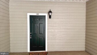 4417 Fair Stone Dr in Fairfax, VA - Building Photo