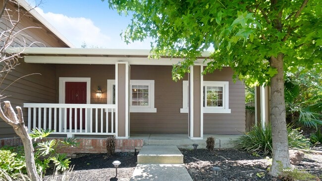 property at 17 Caldwell Ct