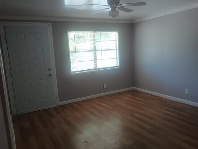 property at 2722 W Green St