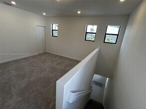 3000 Park Pl in Dania Beach, FL - Building Photo - Building Photo