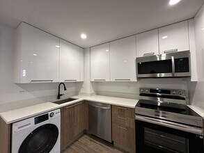 941 W Carmen Ave in Chicago, IL - Building Photo - Building Photo